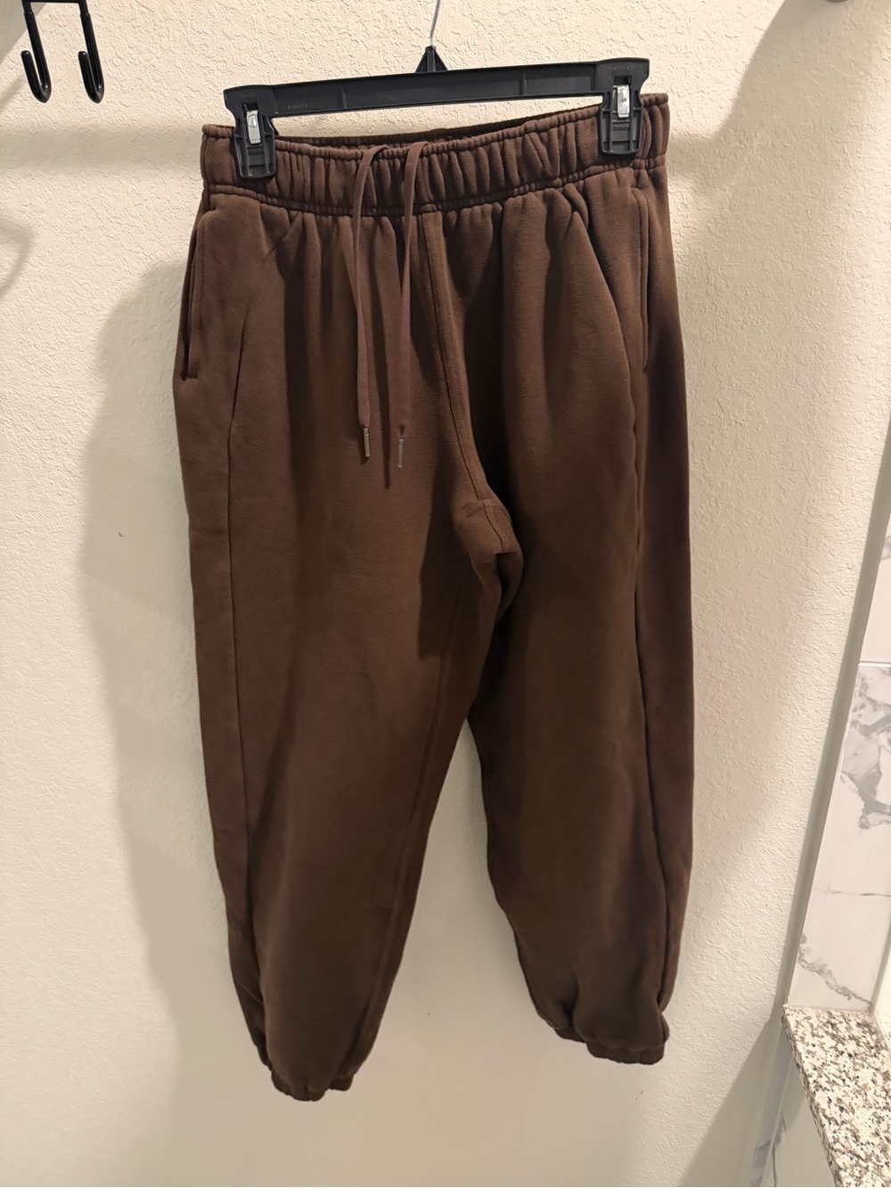 Brown scuba Lululemon jogger sweatpants